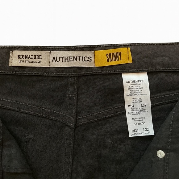 Levi Signature Authentics 34x32 black skinny jeans.  Excellent Condition. - Picture 4 of 4